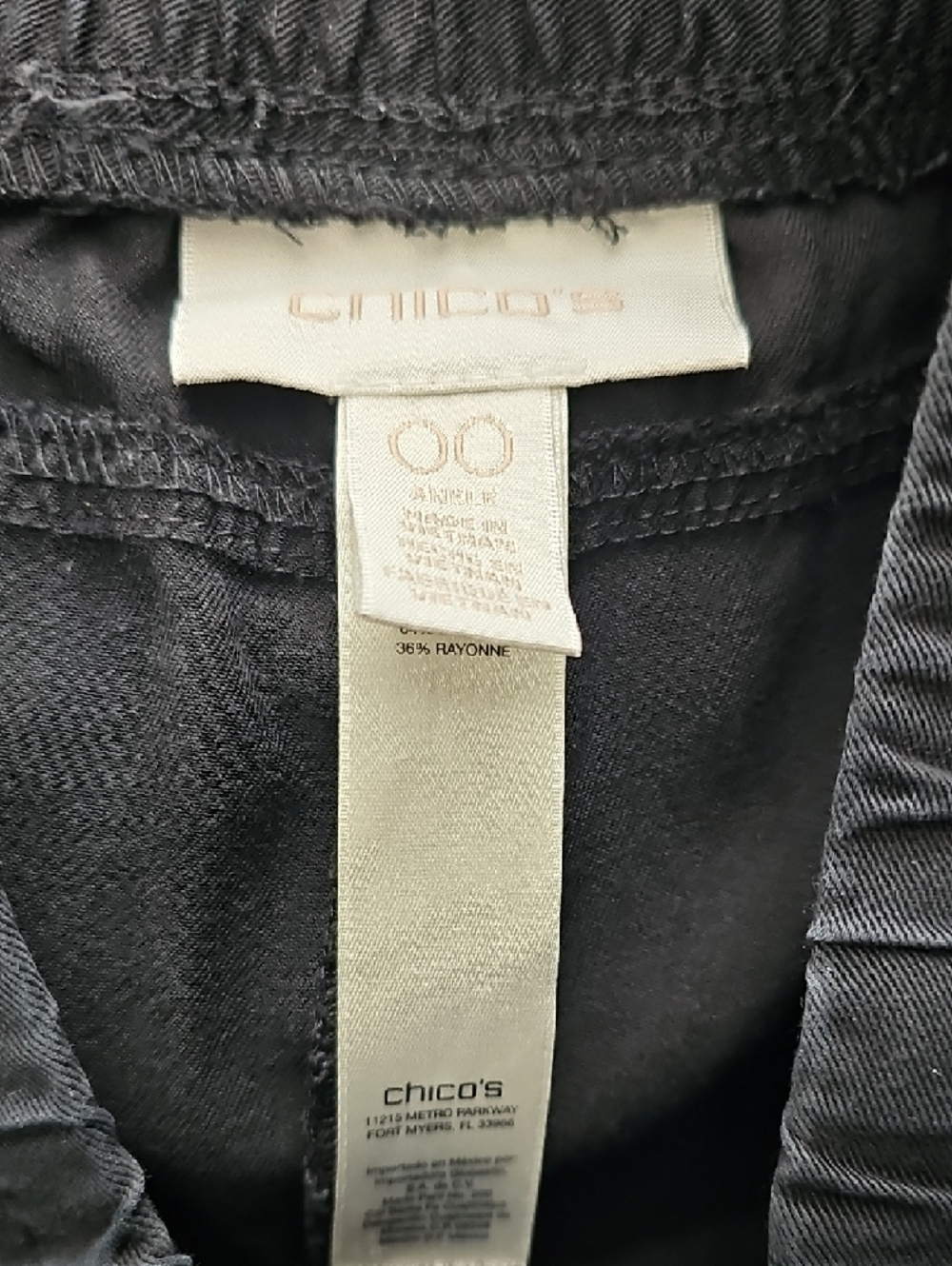 Chico's Black Zip-Pocket Trousers - Picture 3 of 6